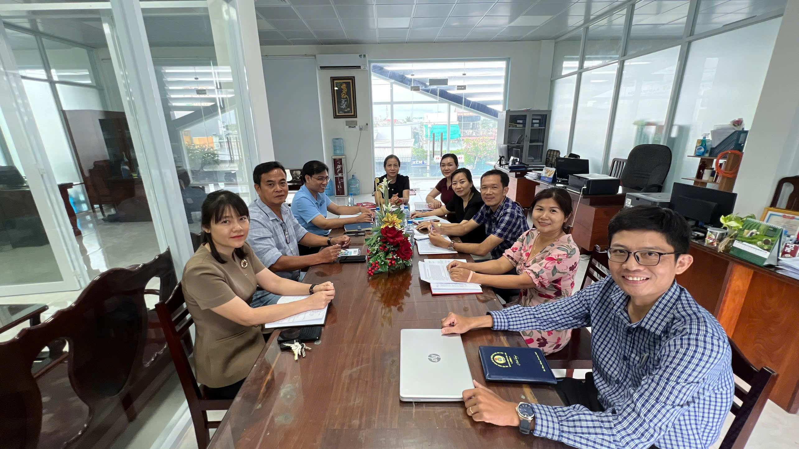 Chi bộ phòng QLKH&QHĐN sinh hoạt chuyên đề 1 năm 2026 “Tư tưởng Hồ Chí Minh về phát triển khoa học công nghệ và vận dụng trong thời kỳ đổi mới”